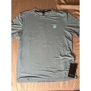 NWT LULULEMON LTT License to Train Relaxed Fit SS Sz L Large UTYB *Logo